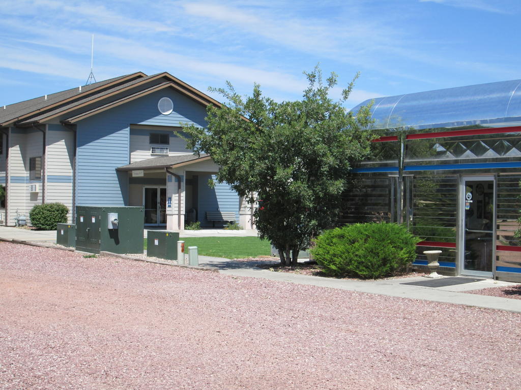 Travelodge By Wyndham Morrill Esterno foto