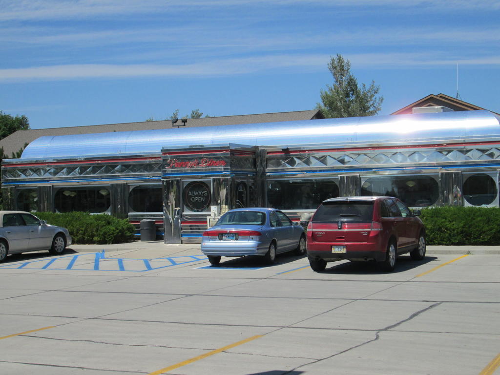 Travelodge By Wyndham Morrill Esterno foto