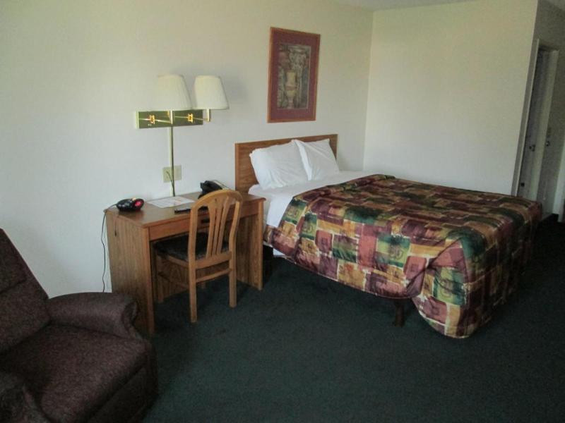Travelodge By Wyndham Morrill Esterno foto